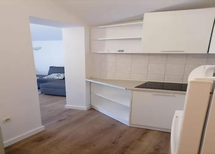 Appartement Libertas - One Bedroom With Balcony And Sea View - 9 Rogoznica (Sibenik-Knin)